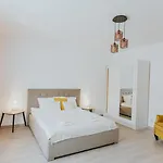 Apartament Victoria One *