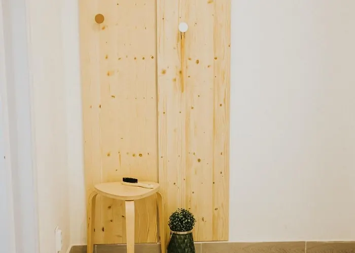 Victoria One Apartment